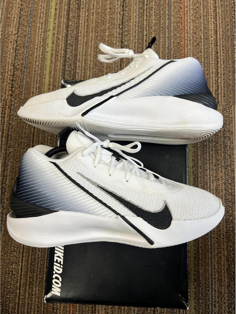 Nike GT Jump Academy 'White Black Metallic Silver'